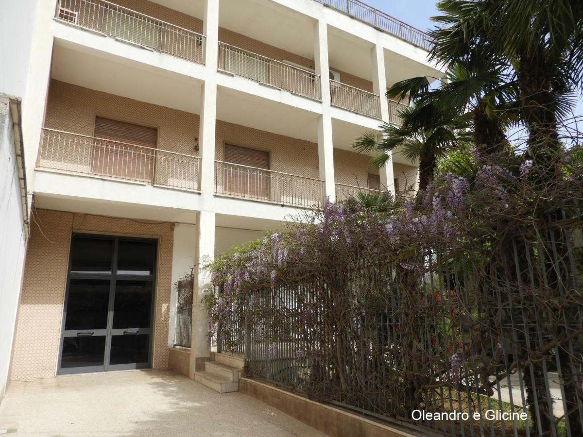 Apartamento Oleandro E Glicine Lecce Exterior foto